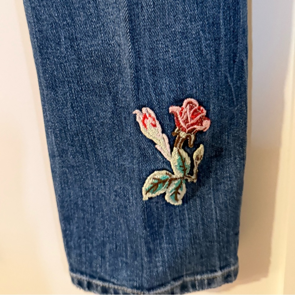 Zara Basic Denim Jeans Distressed Embroidered Flo… - image 4